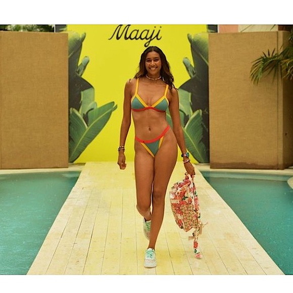 MAAJI x Revolve Set - Hyacinth Bikini Top & Lolita Cheeky High Leg Bottom - S - Picture 11 of 16